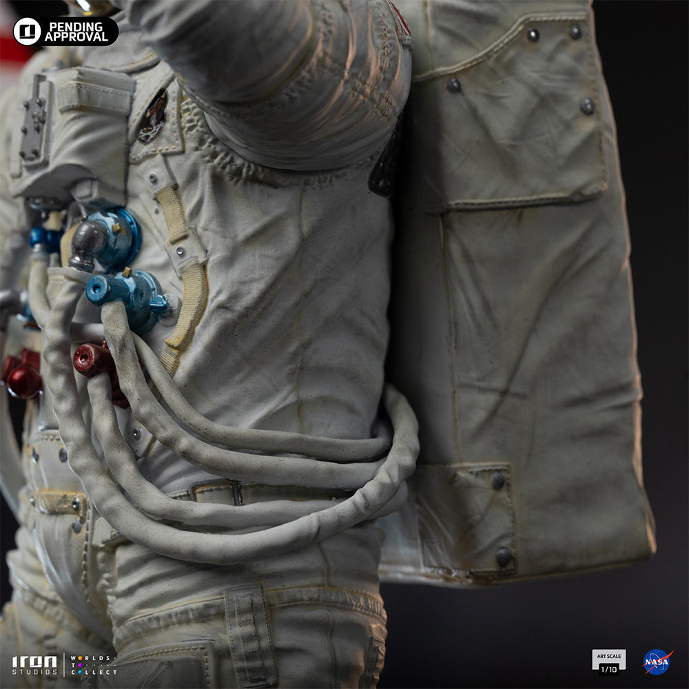Iron Studios - Art Scale 1/10 - Apollo 11 - Astronaute Statue 23cm - flash vidéo