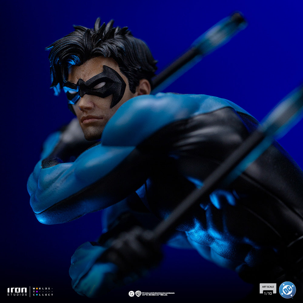 Iron Studios - Art Scale 1/10 - DC Comics - Nightwing Statue 27cm