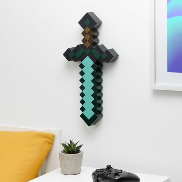 Mojang Studios - Minecraft - Lampe Epée de Diamant - flash vidéo