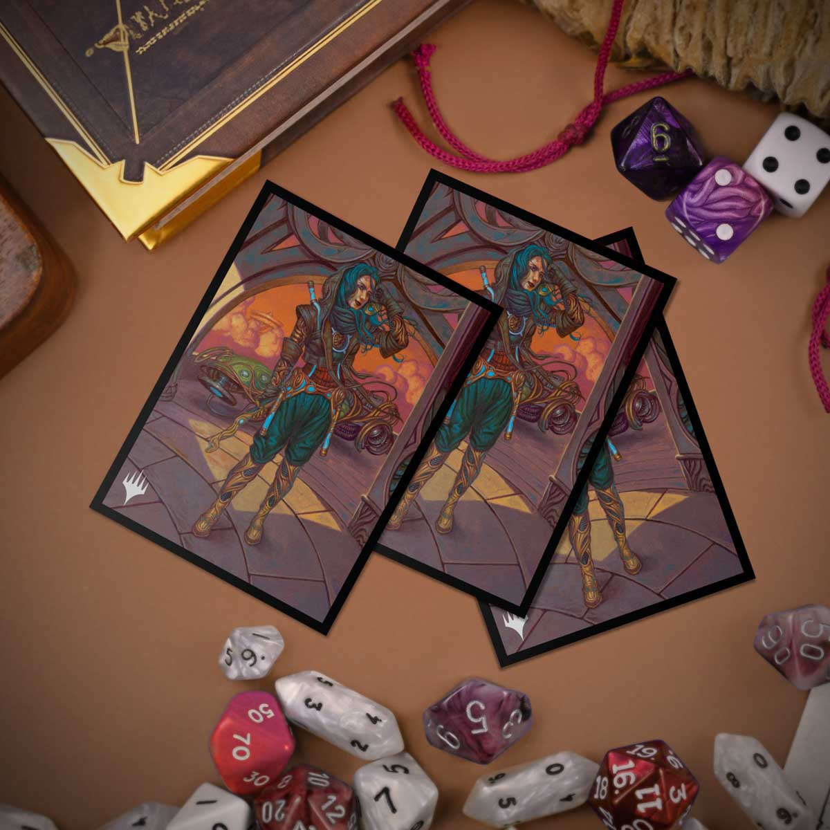 Ultra Pro - Magic: The Gathering - Aetherdrift - Sachet de 100 protèges cartes standard Sita Varma, Masked Racer (66 x 91 mm) - flash vidéo
