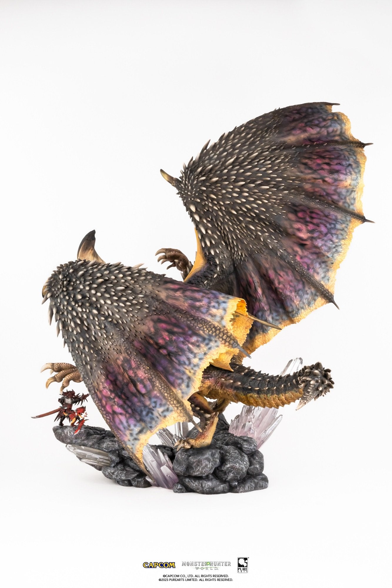 PureArts - 1:26 Scale Statues - Monster Hunter World - Nergigante Statue 76cm - flash vidéo