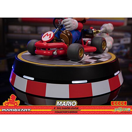 First 4 Figures - Mario Kart - Mario Statue Edition Collector 22cm