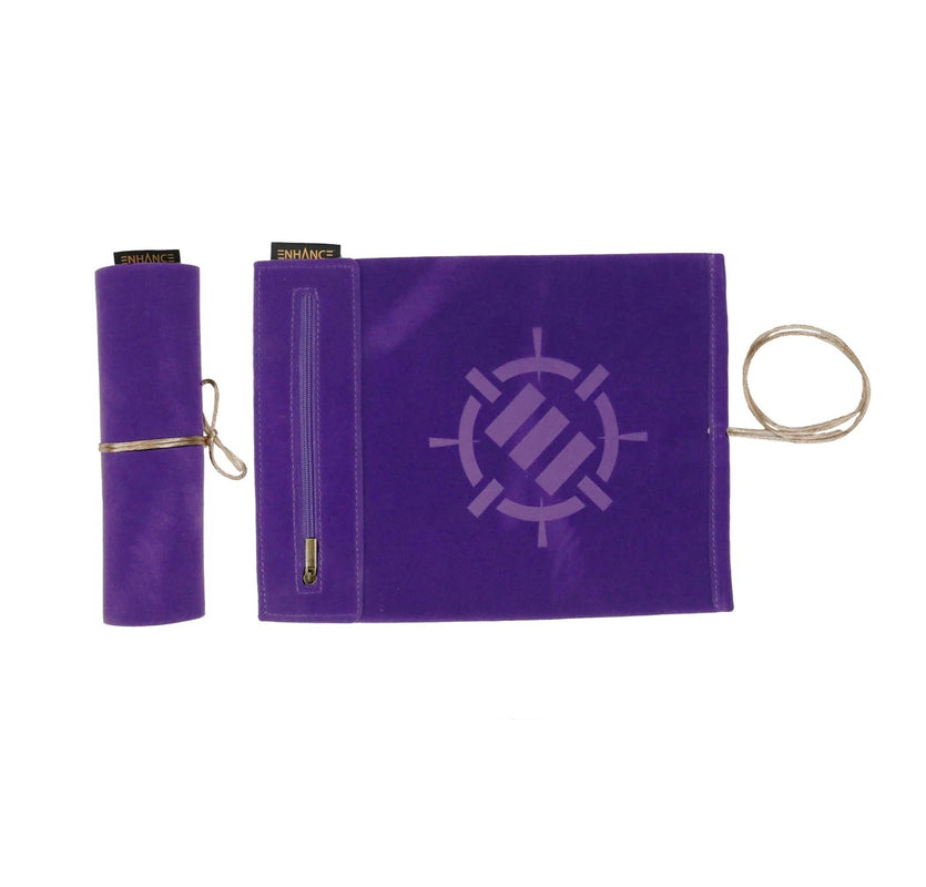 ENHANCE - Tapis pour jeu de dés "Roll on a Scroll" et ensemble de 7 dés en acrylique violet