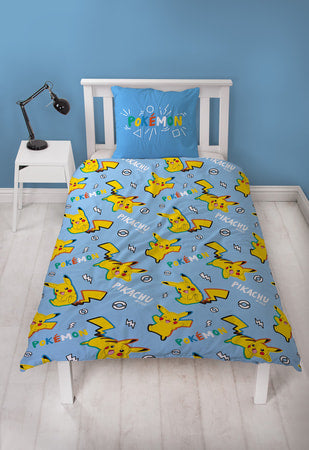 Pokémon - Parure de lit en microfibre Pikachu dans tous ses états (200x140cm + 63x63cm) - flash vidéo