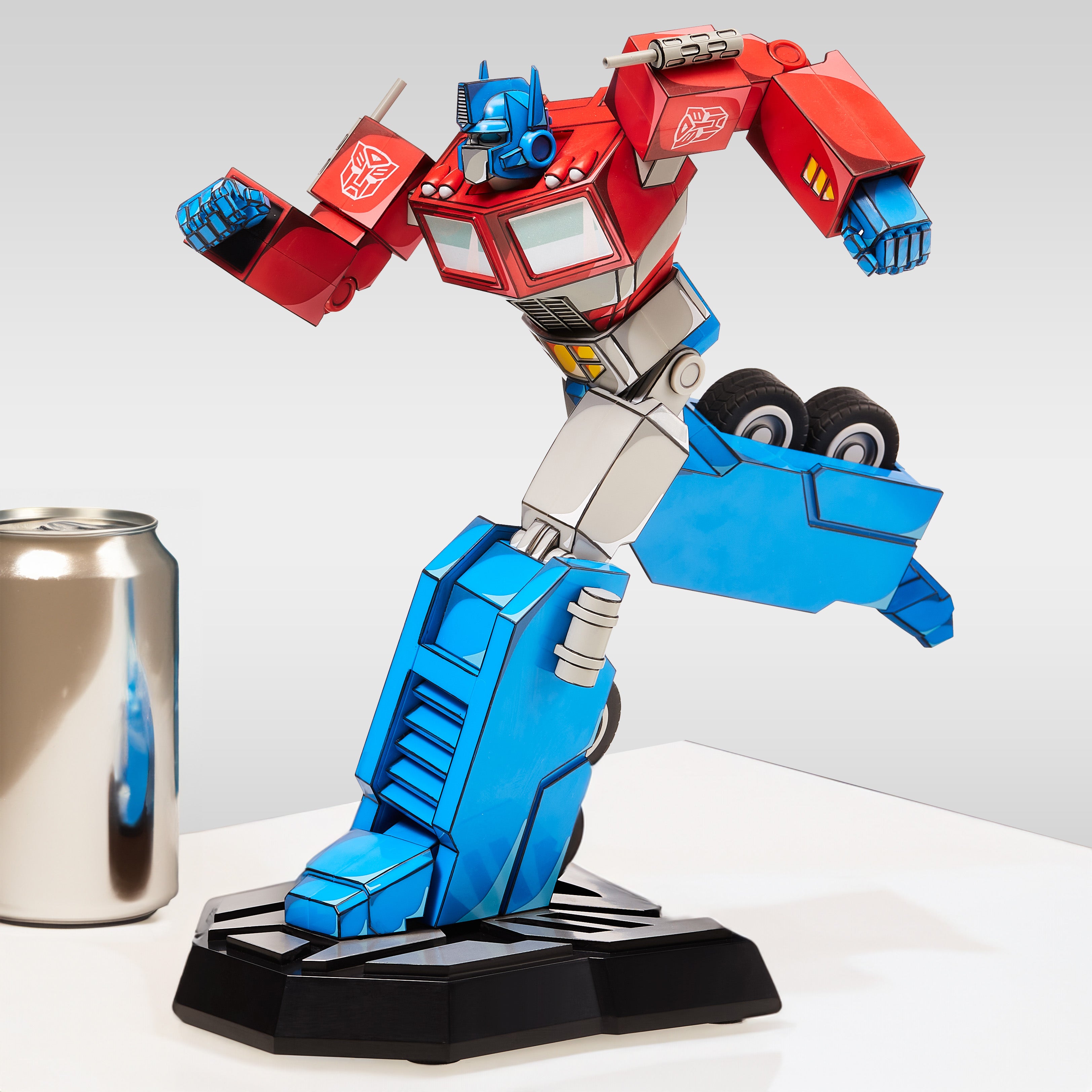 Transformers - Statue de Optimus Prime en édition limitée 27.5cm - flash vidéo