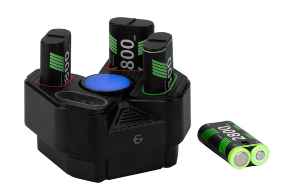 EgoGear - SCH35 - Pack de Batteries Externes et Station de Charge pour Xbox One et Xbox Series X|S - flash vidéo