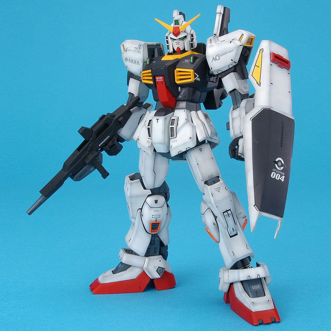Gunpla - Mobile Suit Zeta Gundam - MG 1/100 - RX-178 Gundam Mk-II Ver. 2.0 Model Kit - flash vidéo