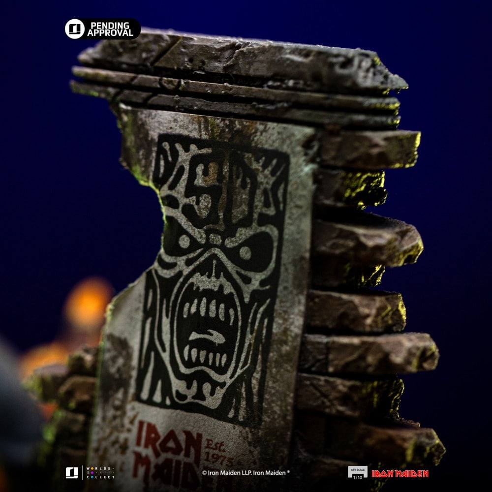 Iron Studios - Art Scale 1/10 - Iron Maiden - Eddie (50th Anniversary) Statue 22cm