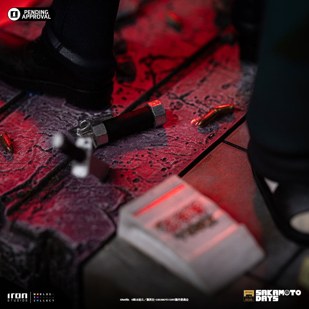 Iron Studios - Deluxe Art Scale 1/10 - Sakamoto Days - Taro Sakamoto Statue 20cm