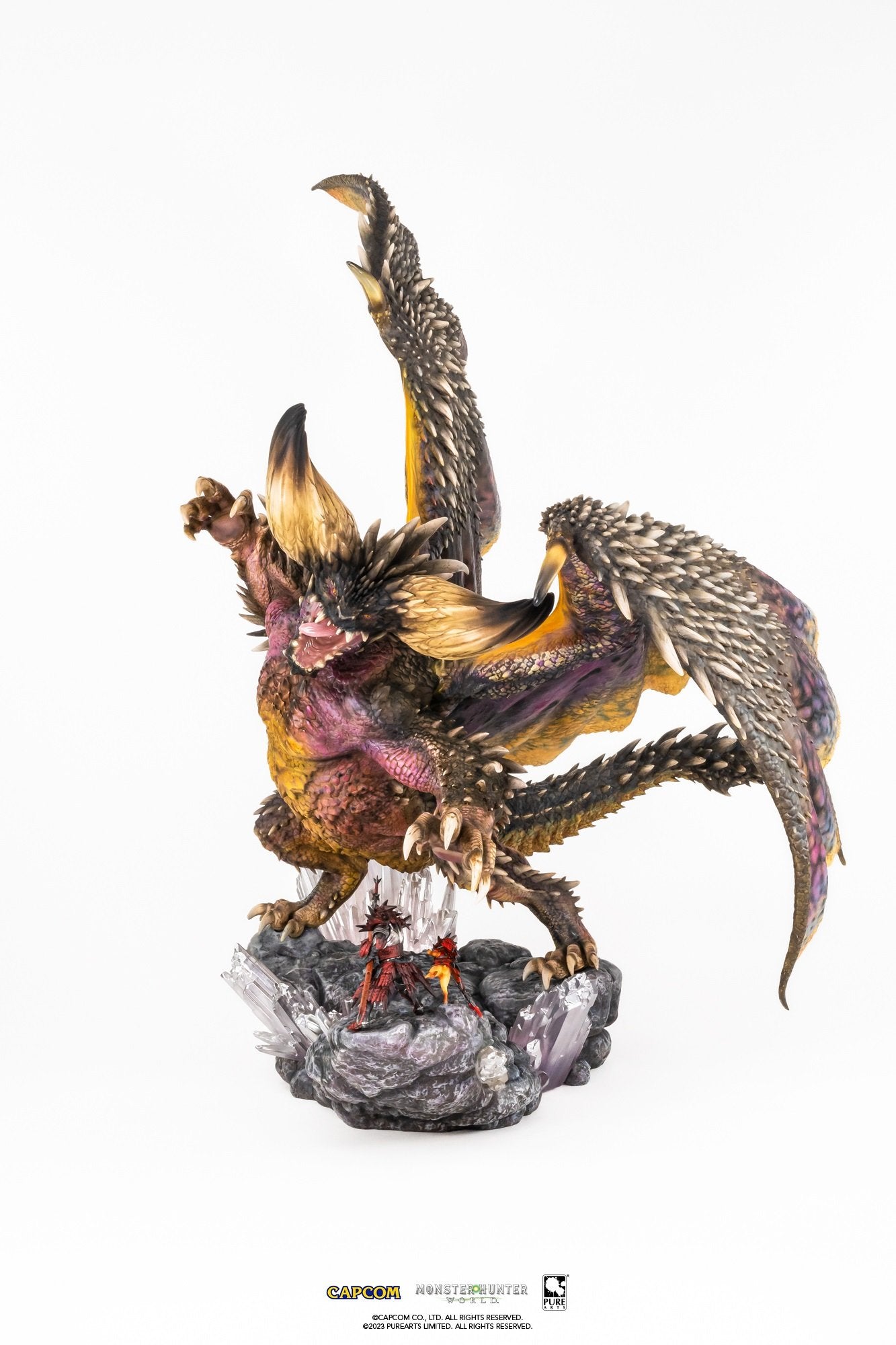 PureArts - 1:26 Scale Statues - Monster Hunter World - Nergigante Statue 76cm - flash vidéo