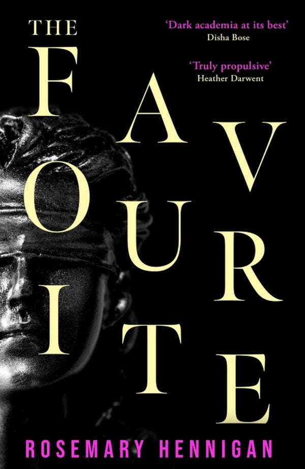 THE FAVOURITE ; A RAZOR SHARP SUSPENSE NOVEL THAT WILL STAY WITH YOU LONG AFTER