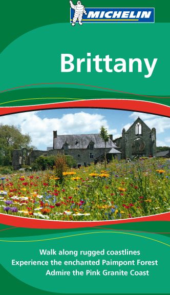 Le guide vert : Brittany : Walk along rugged coastlines, experience the enchanted paimpont forest, admire the pink Granite coast (édition 2009)