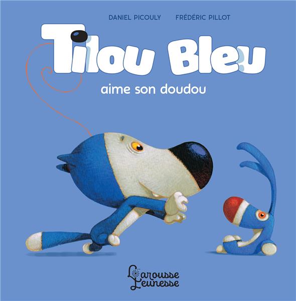 Tilou bleu aime son doudou
