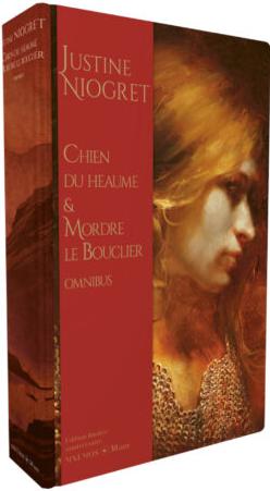 Chien du heaume ; Mordre le bouclier