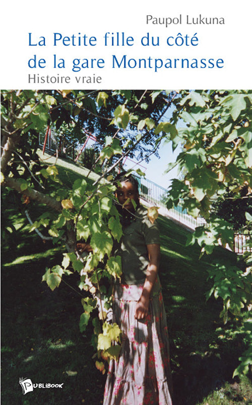 La petite fille du cote de la gare Montparnasse