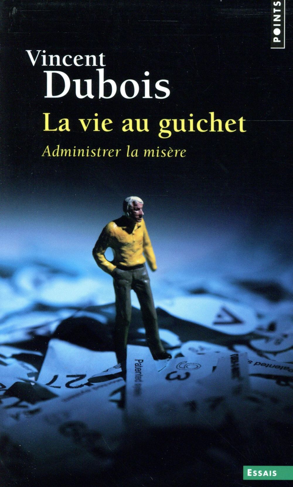 La vie au guichet ; administrer la misère