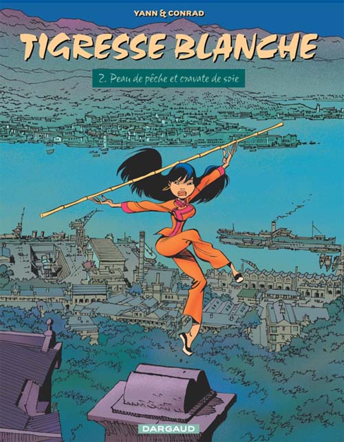 Tigresse blanche Tome 2 : peau de pêche et cravate de soie - flash vidéo