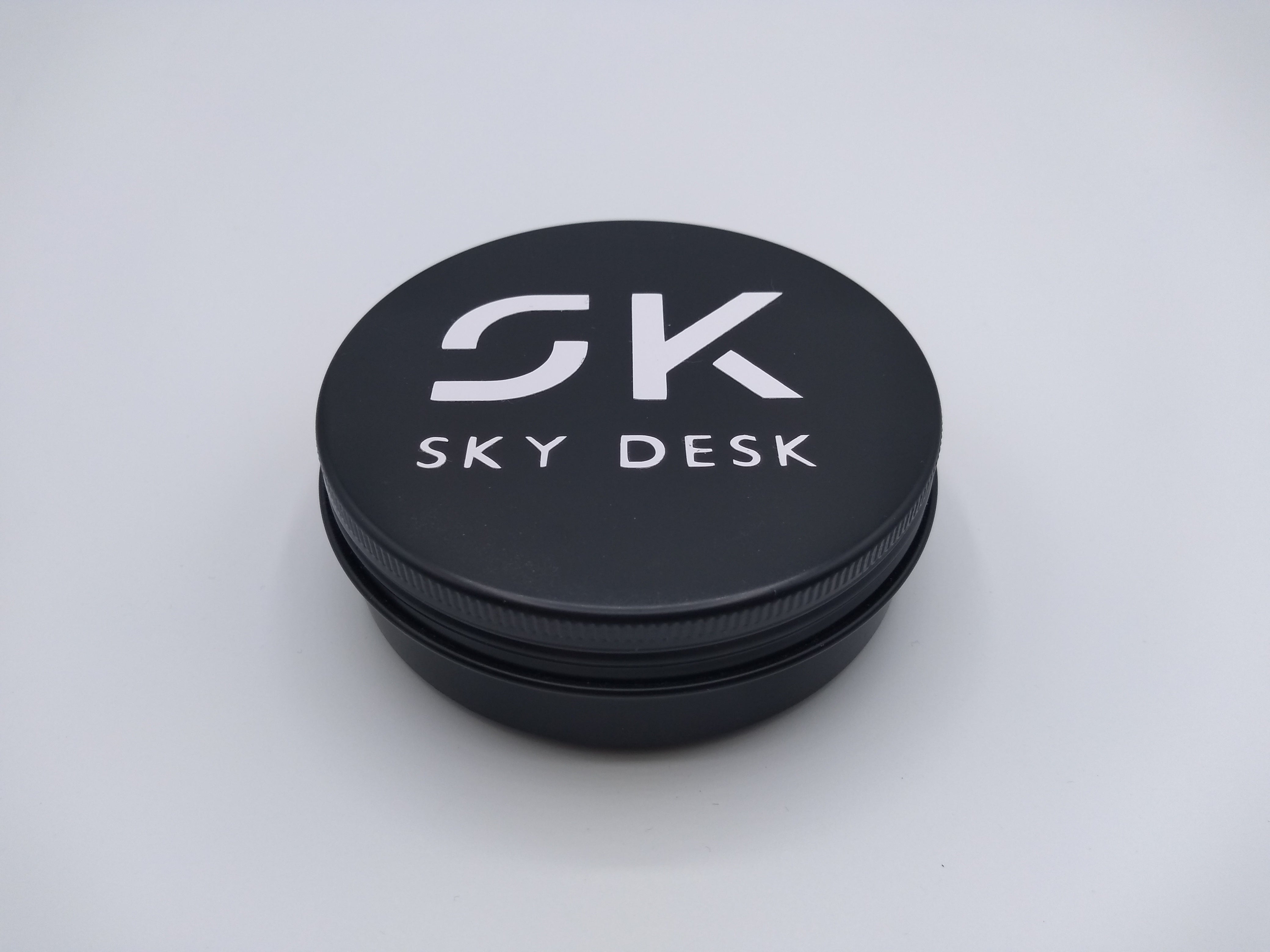 Lot de 2 magnets & 3 Boutons