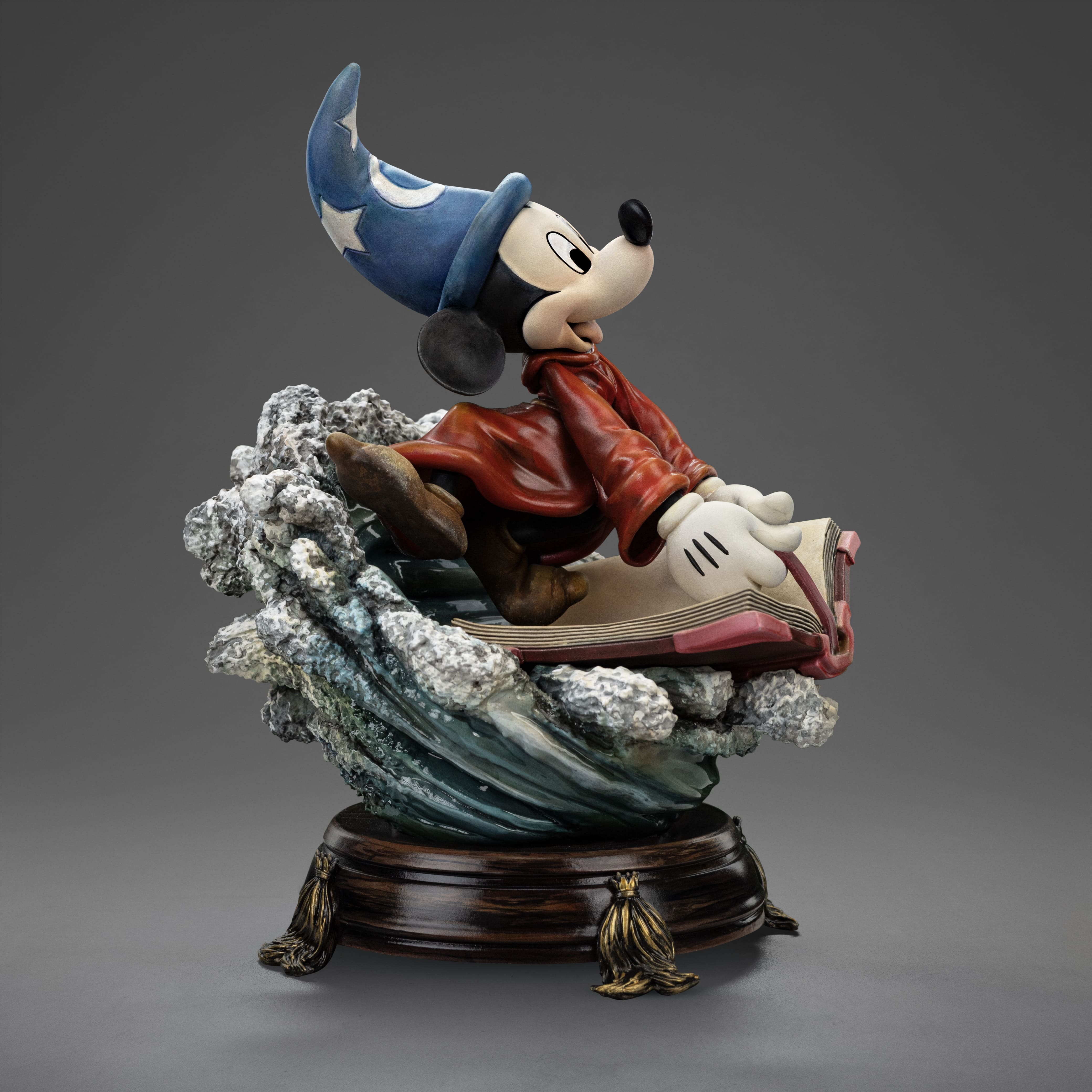 Iron Studios - Deluxe Art Scale 1/10 - Disney Classics - Mickey Sorcier Statue 28cm - flash vidéo