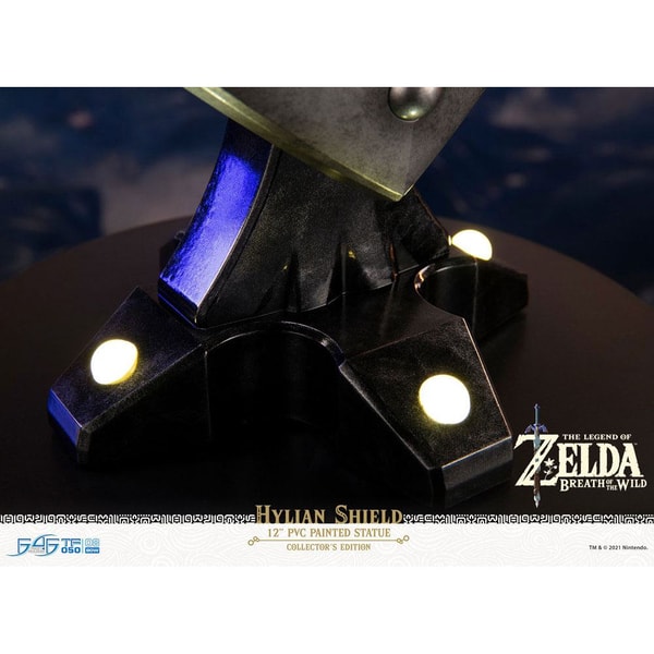 First 4 Figures - The Legend of Zelda : Breath of the Wild - Bouclier Hylien Statue Edition Collector 29cm - flash vidéo