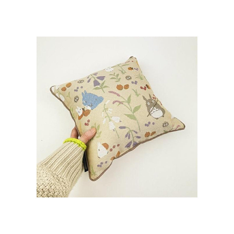 COUSSIN TOTORO INSTANT D’AUTOMNE 30X30CM– MON VOISIN TOTORO