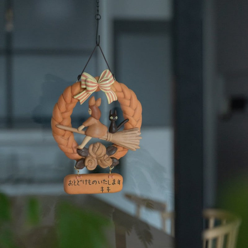 DÉCORATION KIKI ET JIJI COURONNE DE PAIN - KIKI LA PETITE SORCIÈRE