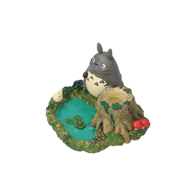 FIGURINES POT À CRAYON TOTORO AU BORD DE LA MARRE - MON VOISIN TOTORO