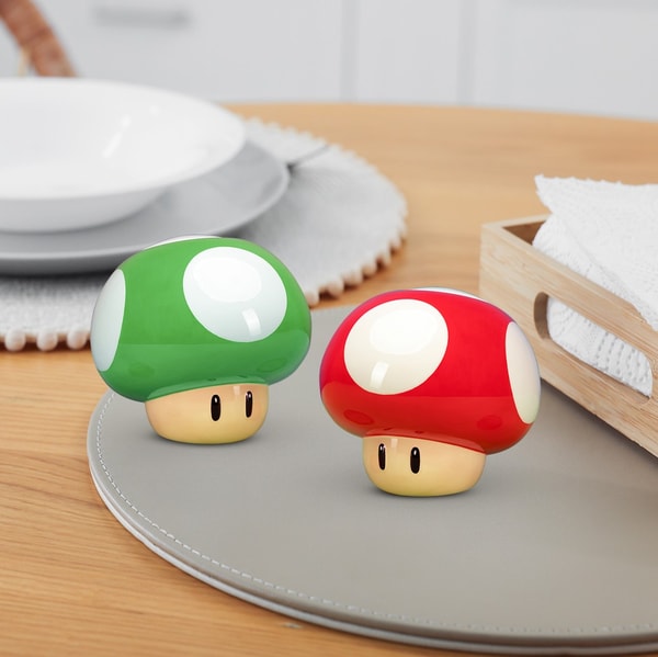 Nintendo - Super Mario - Salière et poivrière en céramique Champignons - flash vidéo