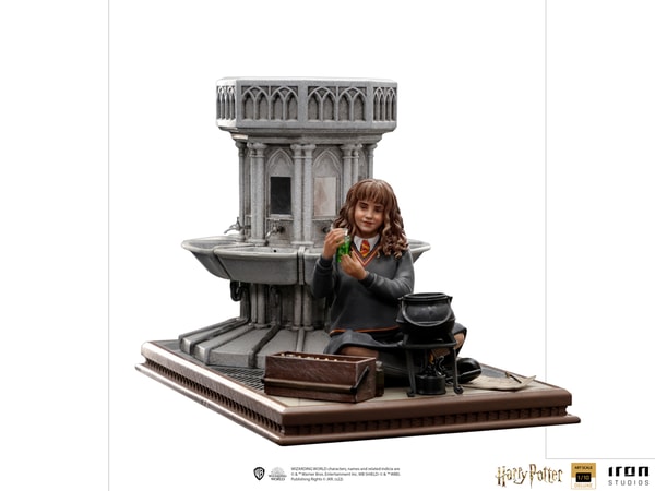 Iron Studios - Deluxe Arts Scale 1/10 - Harry Potter and the Chamber of Secrets - Hermione Granger Polyjuice Statue 14cm - flash vidéo