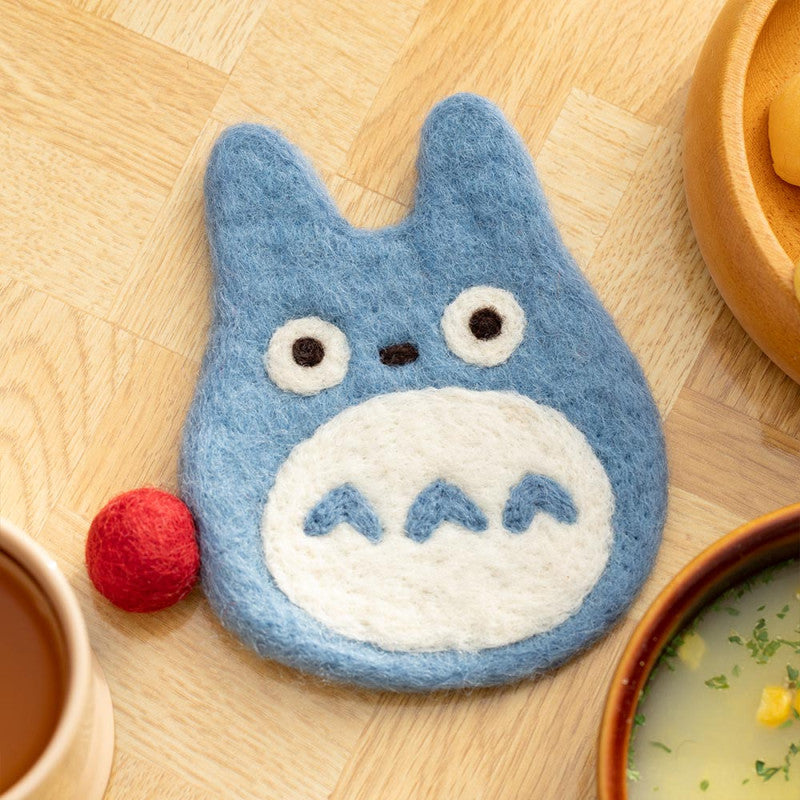 SOUS-VERRE FAIT MAIN EN LAINE TOTORO BLEU - MON VOISIN TOTORO