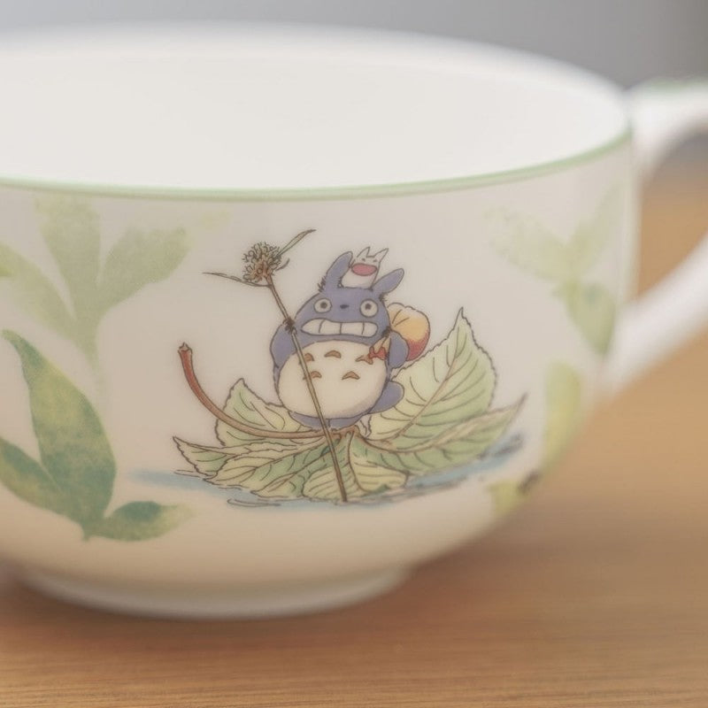 TASSE À SOUPE TOTORO SUR UNE FEUILLE - MON VOISIN TOTORO