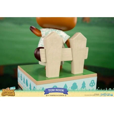 First 4 Figures - Animal Crossing: New Horizons - Tom Nook Statue Edition Standard 21cm