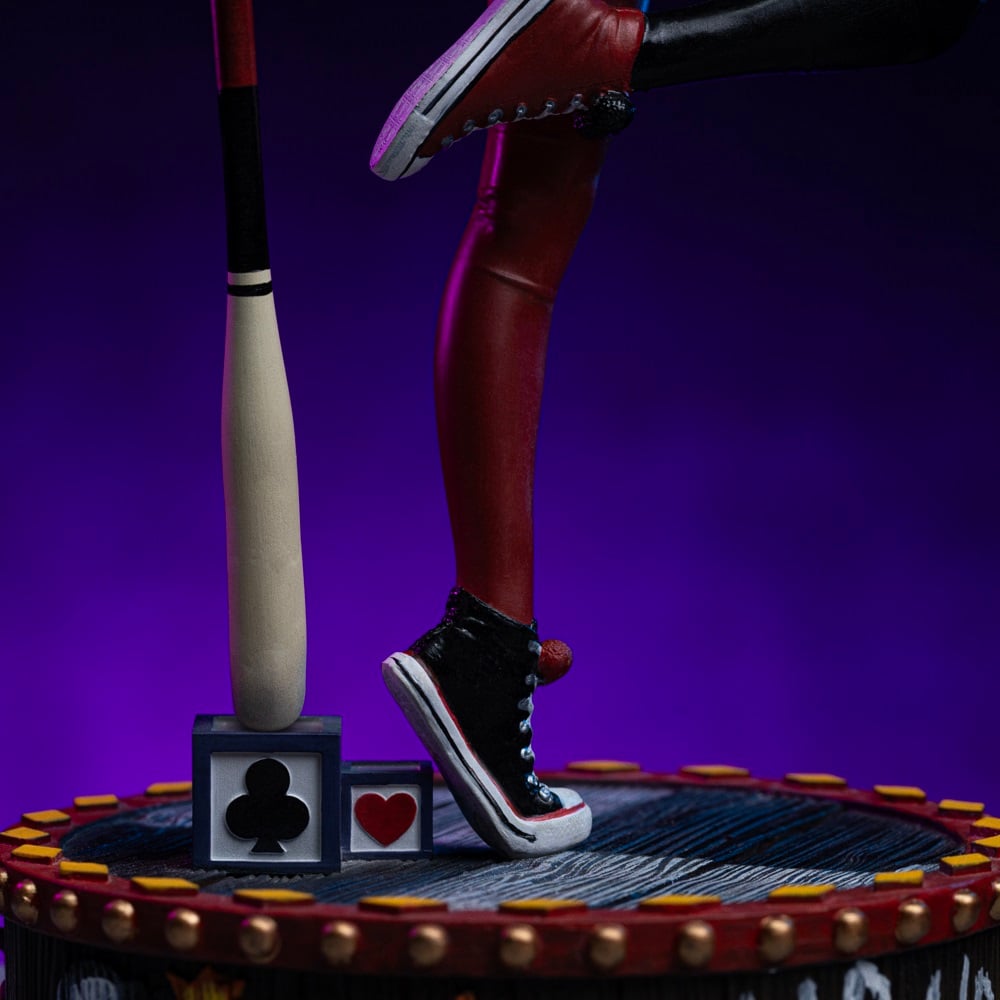 Iron Studios - Arts Scale 1/10 - DC Comics - Gotham City Sirens - Harley Quinn Statue 22cm - flash vidéo