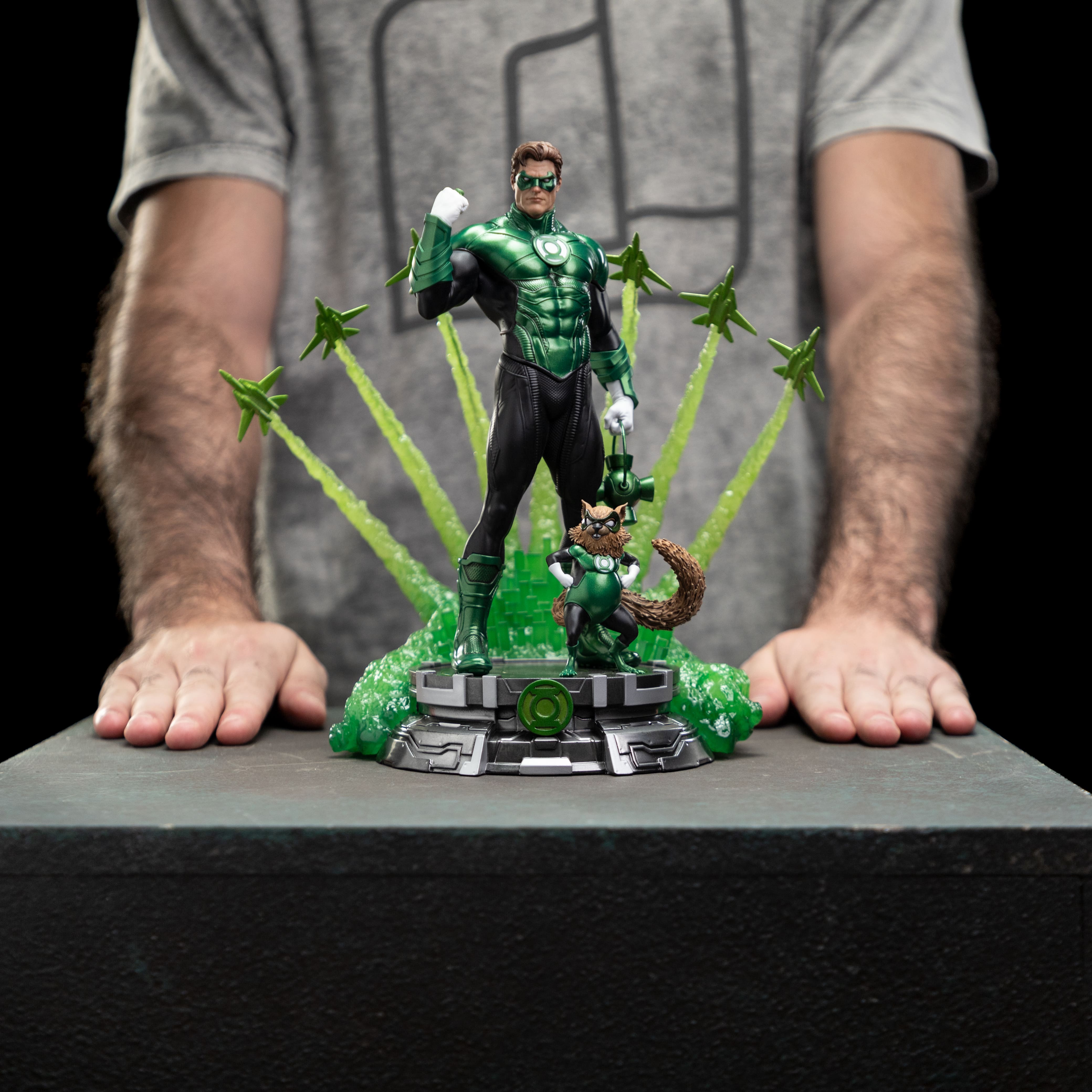 Iron Studios - Art Scale 1/10 - DC Comics - Green Lantern Unleashed Statue 24cm - flash vidéo