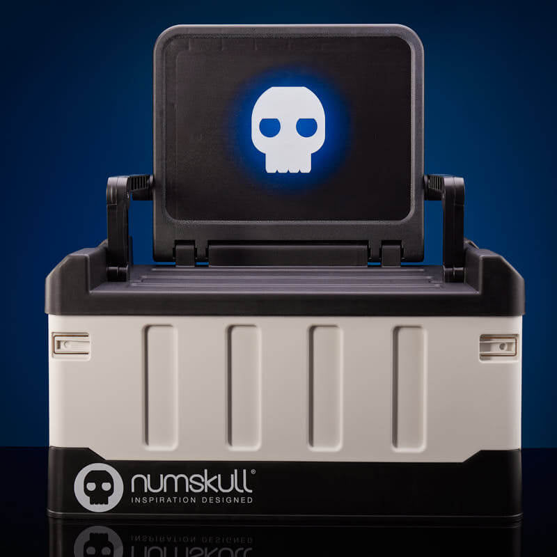 Numskull - Chaise de stockage inspiré PS5 - flash vidéo