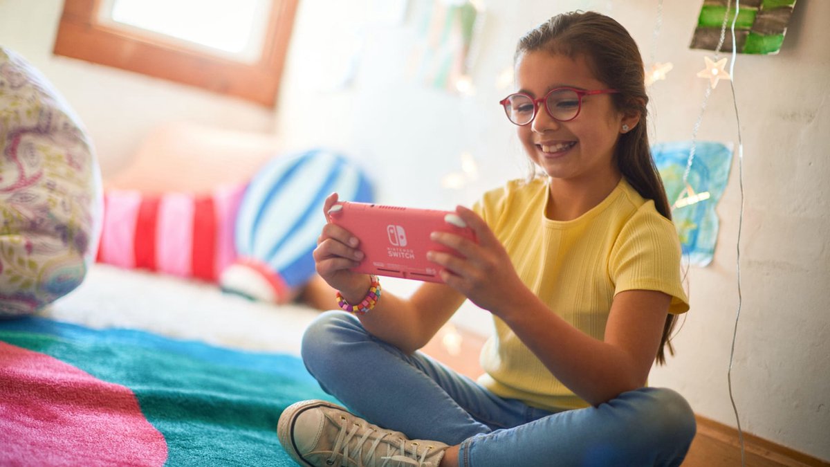 Nintendo Switch Lite Coral - flash vidéo