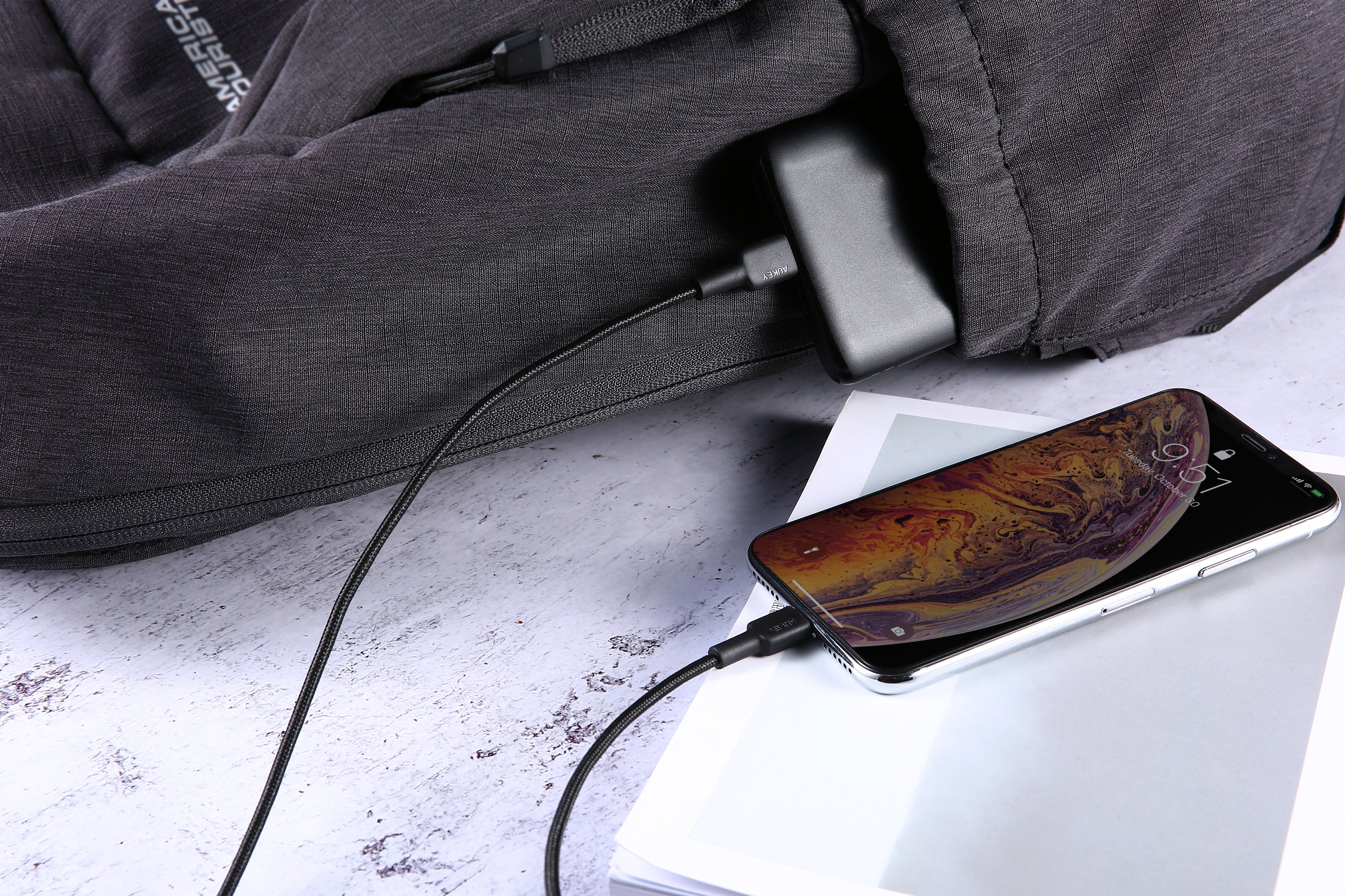 Aukey - Câble USB-C vers Lightning CB-CL1 Impulse Series - flash vidéo