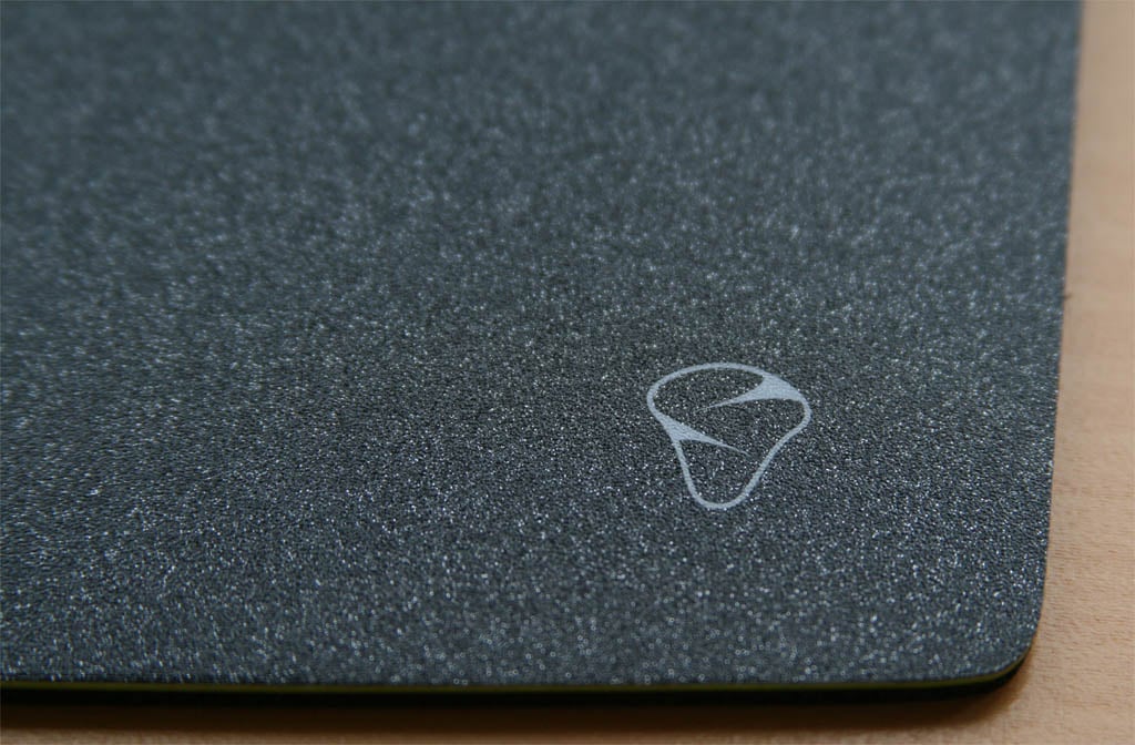 Mionix - Sargas Propus 380 -Tapis de souris Gaming - flash vidéo