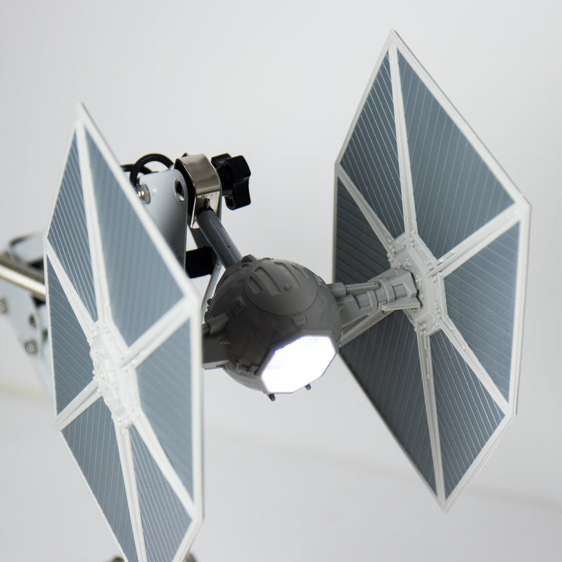 Star Wars - Lampe de bureau Combattants Tie V2 - flash vidéo
