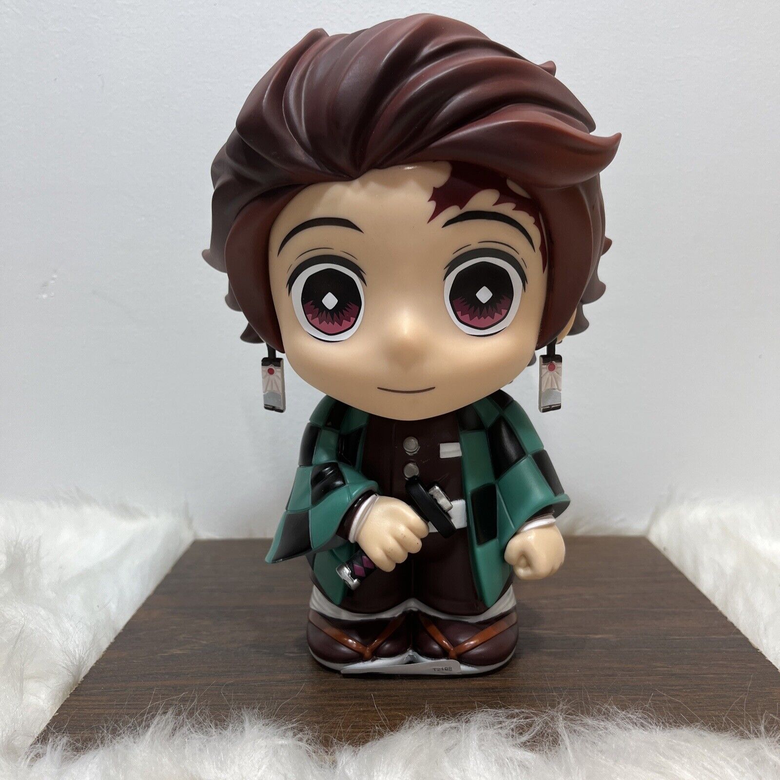 Demon Slayer: Kimetsu no Yaiba - Tirelire Tanjiro Kamado en PVC - flash vidéo
