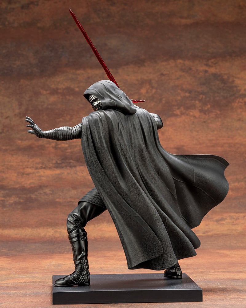 Star Wars - Episode IX Kylo Ren 1/10 Scale ARTFX+ Statue 18cm - flash vidéo