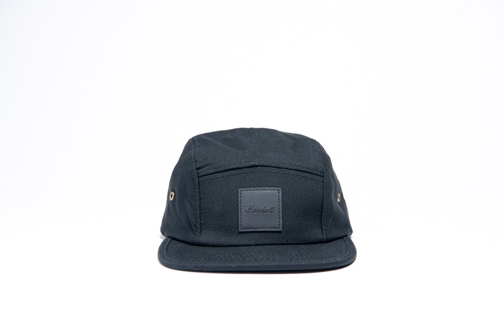 Marshall - Casquette à 4 pans Noir - flash vidéo