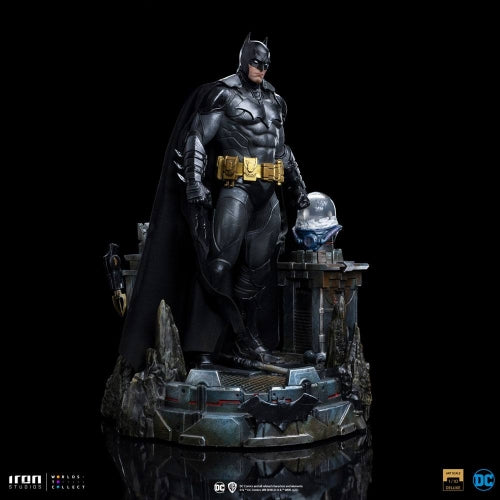Iron Studios - Deluxe Arts Scale 1/10 - DC Comics - Batman Unleashed Statue 24cm - flash vidéo