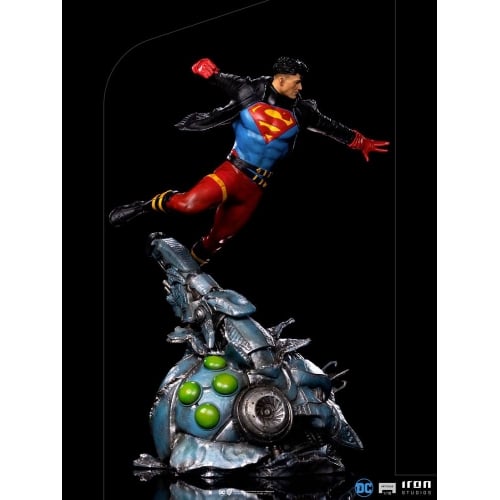 Iron Studios - Arts Scale 1/10 - DC Comics - Superboy Statue 28cm - flash vidéo