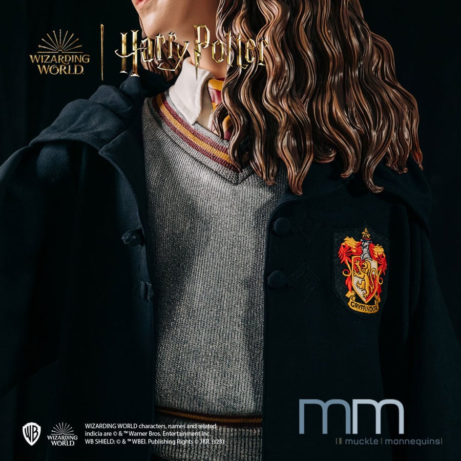 Harry Potter et la Chambre des secrets - Statue taille réelle Hermione Granger (Cape et Base incluse) - flash vidéo