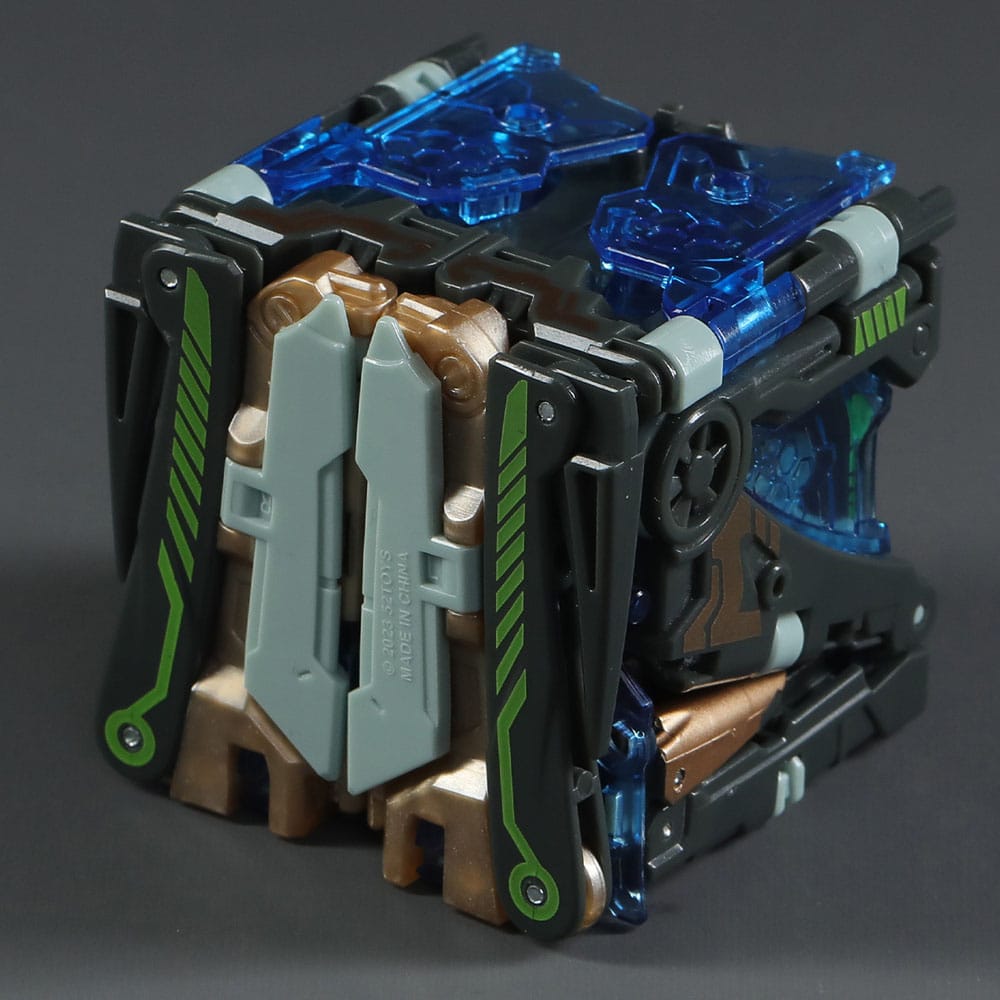 Beastbox figurines Cubes BB-64 Radioheadar (Bat) 31 cm