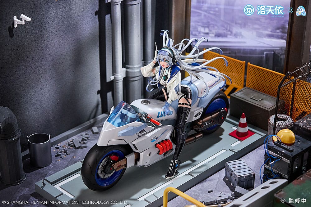 Vsinger statuette PVC 1/7 Vsinger Luo Tianyi Retro-Future Storm Driver Ver. 23 cm