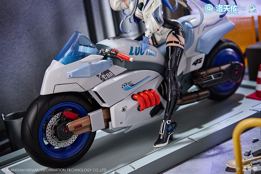 Vsinger statuette PVC 1/7 Vsinger Luo Tianyi Retro-Future Storm Driver Ver. 23 cm