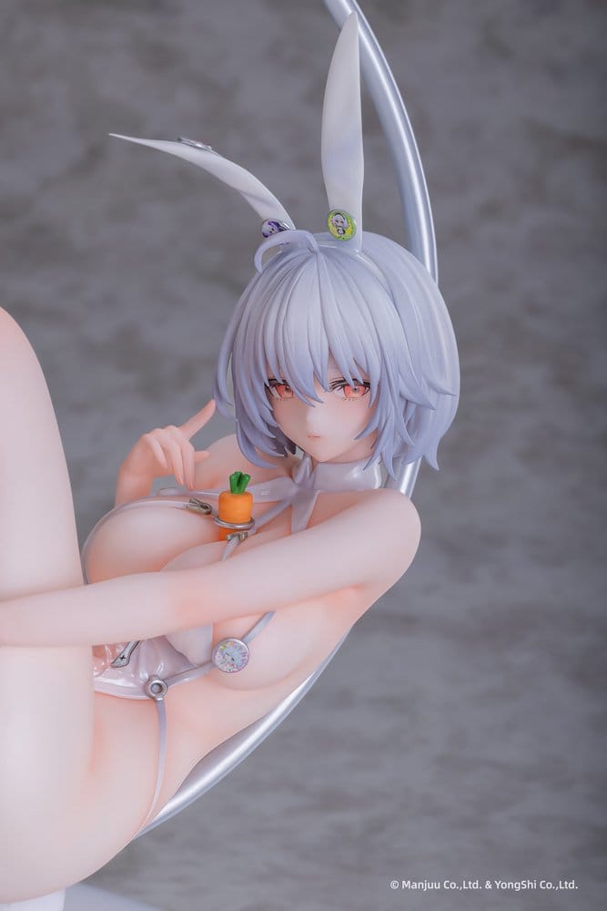 Azur Lane figurine PVC 1/6 Sirius Rabbit of Paradise Ver. 27 cm