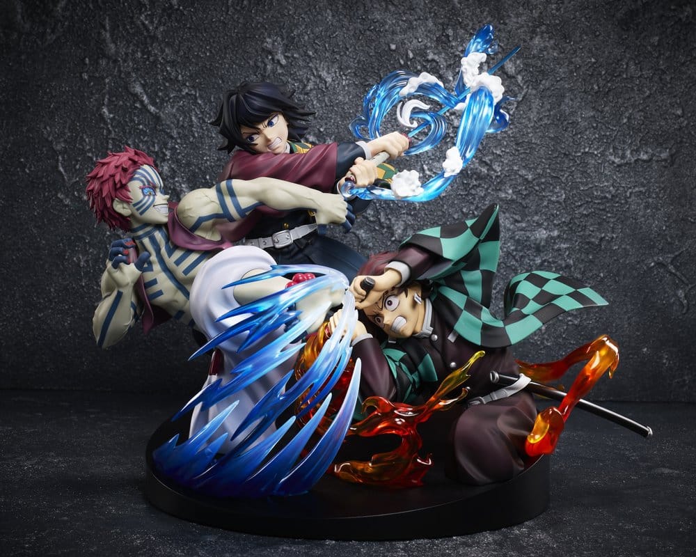 Demon Slayer: Kimetsu no Yaiba figurine PVC Tanjiro Kamado & Giyu Tomioka & Akaza 13 cm